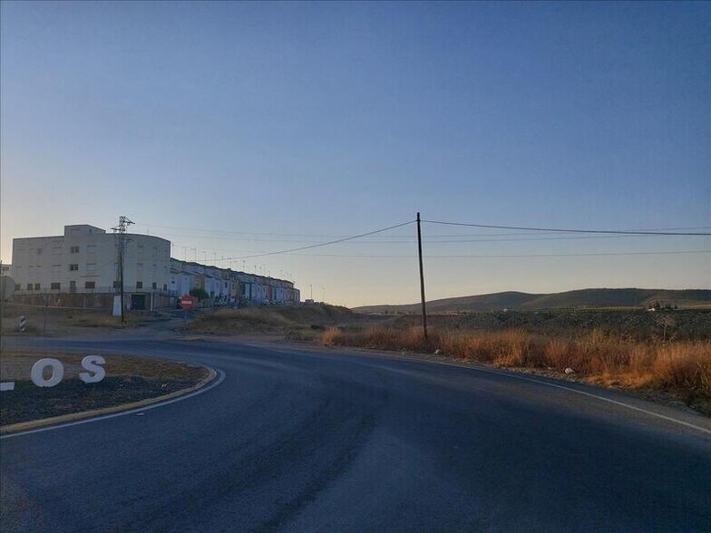 Terreno en Burguillos en venta - Foto del edificio - Imagen 3 de 19
