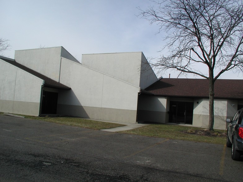 2700 Sawbury Blvd, Columbus, OH en alquiler - Foto del edificio - Imagen 3 de 4