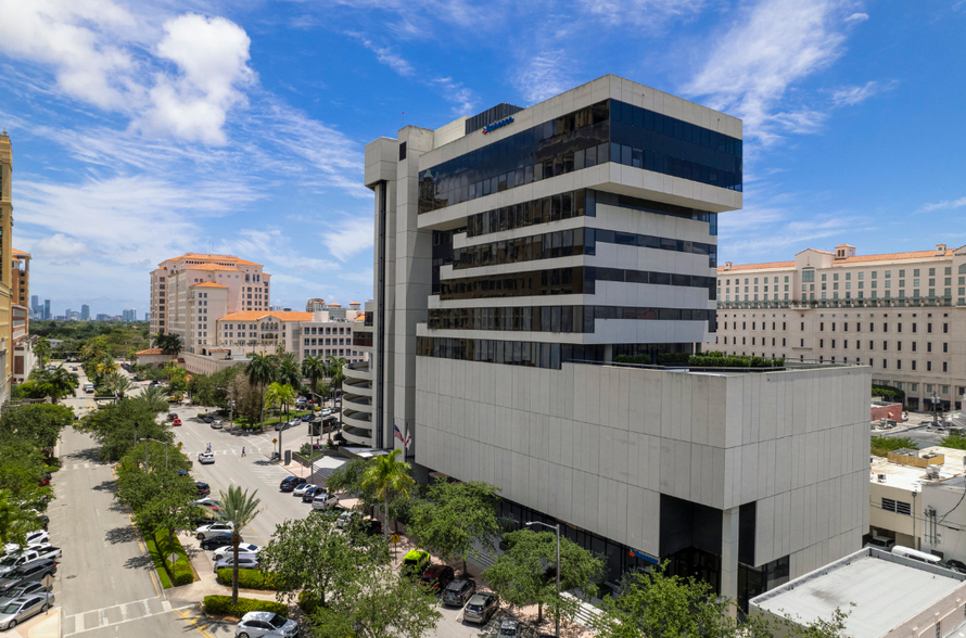 150 Alhambra Cir, Coral Gables, FL en alquiler - Foto del edificio - Imagen 1 de 17