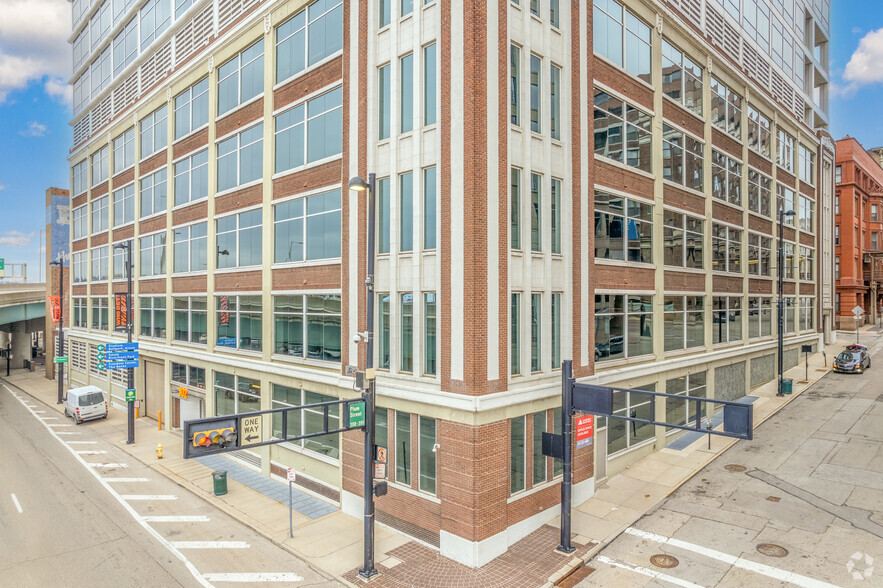 302 W 3rd St, Cincinnati, OH en alquiler - Foto del edificio - Imagen 2 de 6