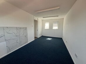50 Lennon Dr, Milton Keynes en alquiler Foto del interior- Imagen 1 de 7