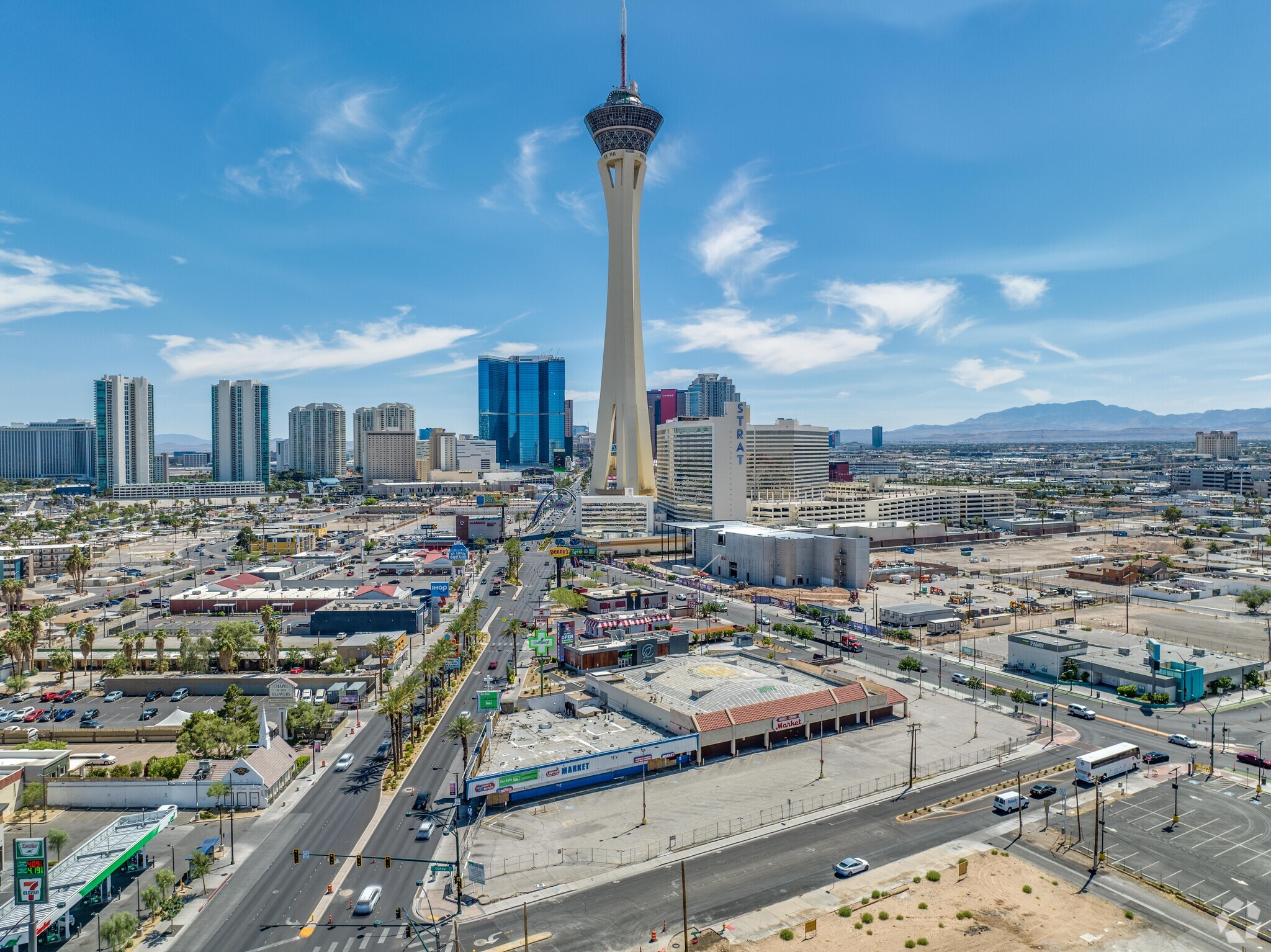 1700 S Las Vegas Blvd, Las Vegas, NV en venta Foto del edificio- Imagen 1 de 12