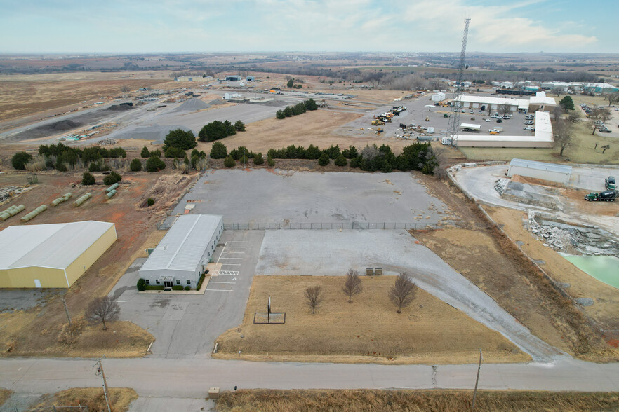 248 Production Rd, Clinton, OK en venta - Foto del edificio - Imagen 3 de 32