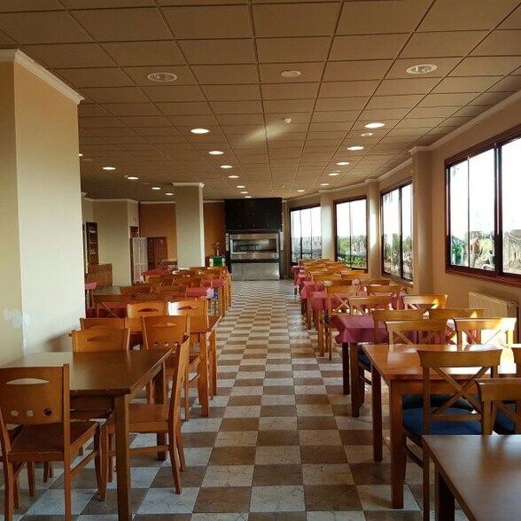 Local en Mondariz, Pontevedra en venta - Foto del interior - Imagen 3 de 4