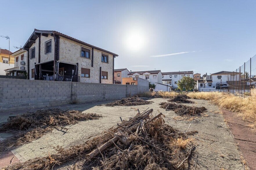Vedril, 6, Ogíjares, Granada en venta - Foto del edificio - Imagen 3 de 12