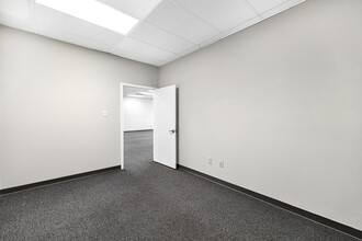 2200 Veterans Memorial Blvd, Kenner, LA en alquiler Foto del interior- Imagen 2 de 8