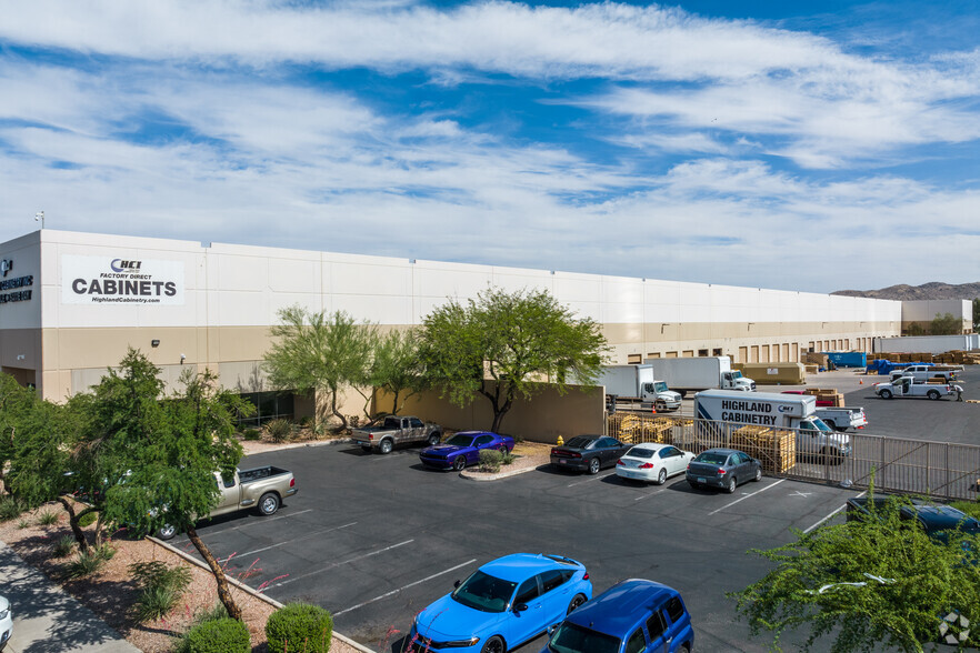 3011 E Broadway Rd, Phoenix, AZ en alquiler - Foto principal - Imagen 1 de 5