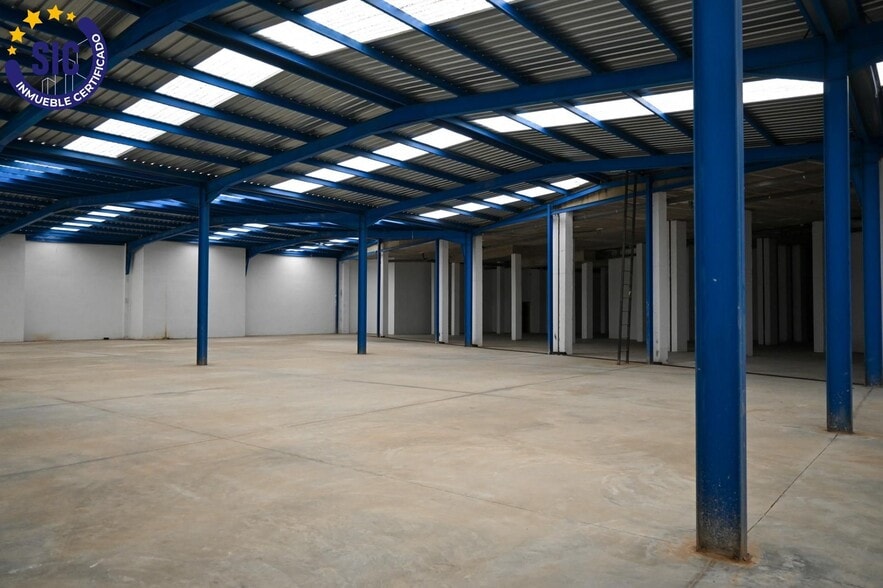 Nave en Xirivella, Valencia en venta - Foto del interior - Imagen 3 de 34