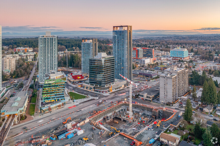 9850 King George Blvd, Surrey, BC en alquiler - Foto del edificio - Imagen 2 de 20