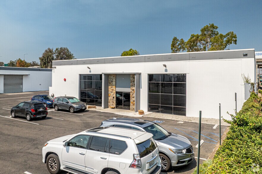 8731 & 8741 Pioneer Blvd, Santa Fe Springs, CA en venta - Foto del edificio - Imagen 3 de 33