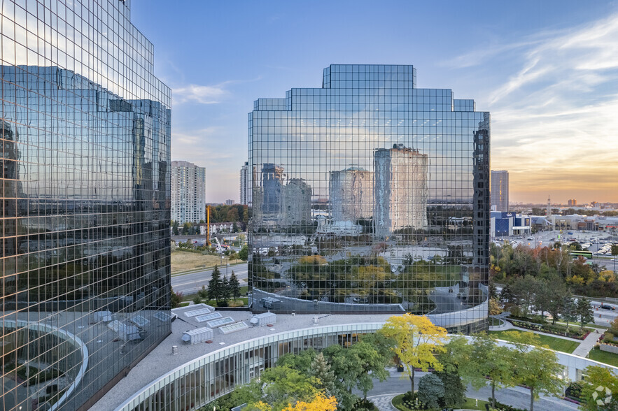 100 Consilium Pl, Toronto, ON en alquiler - Foto del edificio - Imagen 3 de 7