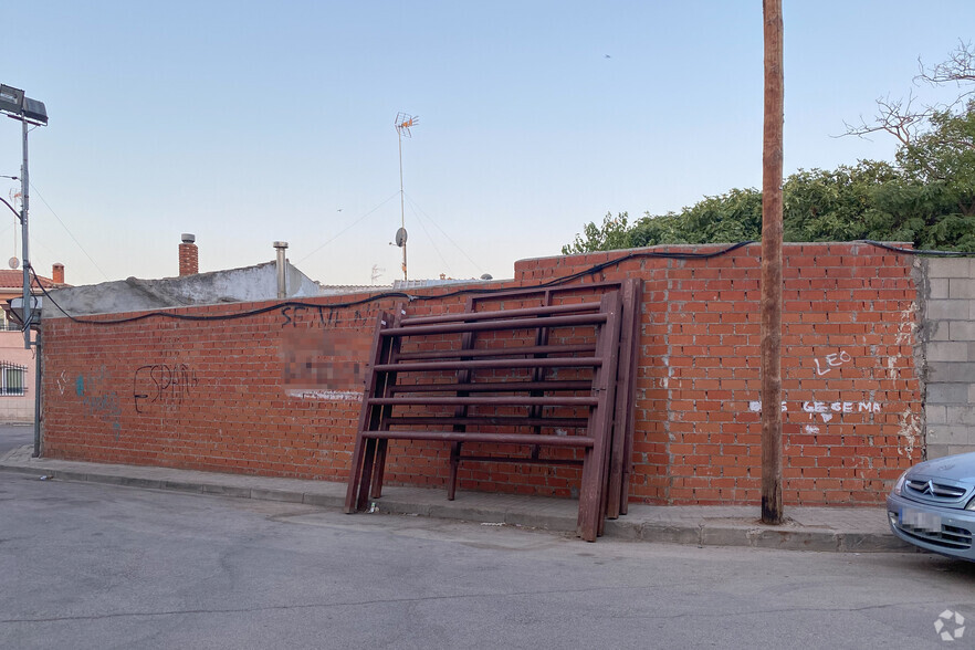 Calle Jesús Sancho Aguilera, 15, Villaconejos, Madrid en venta - Foto del edificio - Imagen 2 de 2