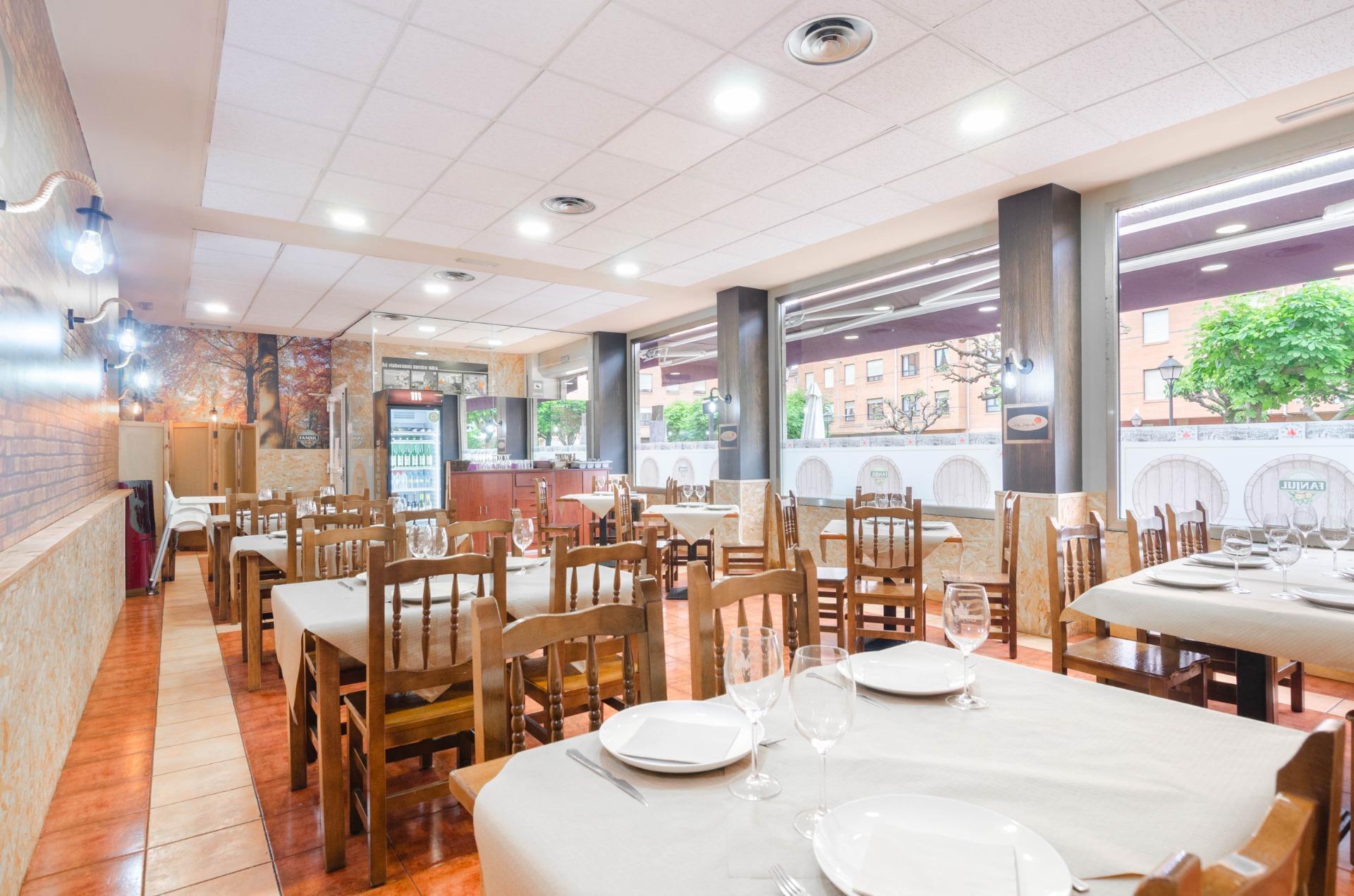 Local en Oviedo en alquiler Foto del edificio- Imagen 1 de 41