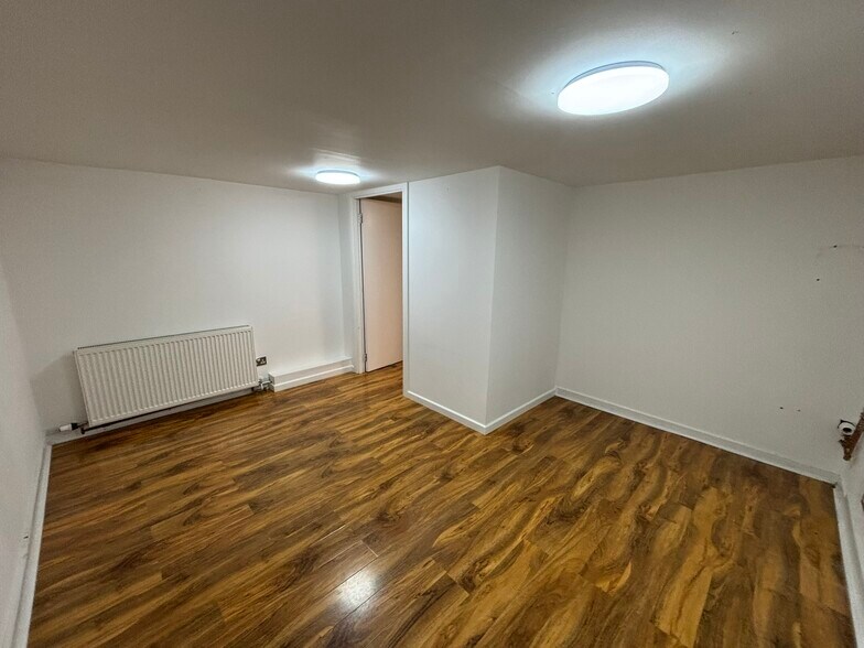 76-78 Hutcheon St, Aberdeen en venta - Foto del edificio - Imagen 3 de 3