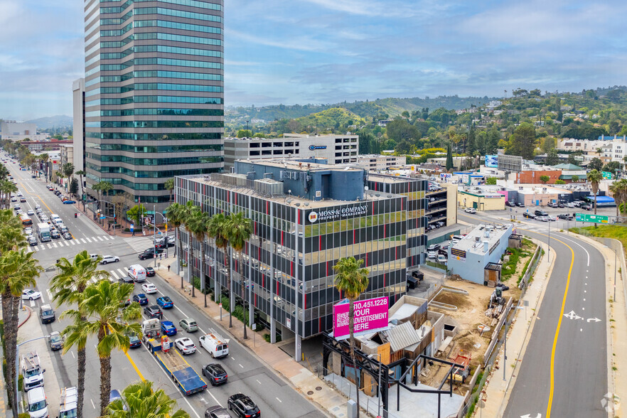 15300 Ventura Blvd, Sherman Oaks, CA en alquiler - Foto del edificio - Imagen 2 de 19