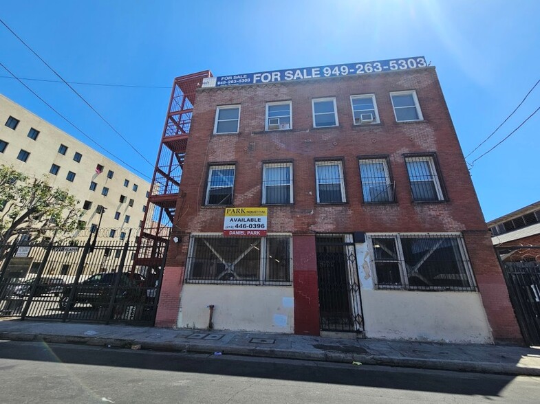 718 Gladys Ave, Los Angeles, CA en alquiler - Foto del edificio - Imagen 1 de 35