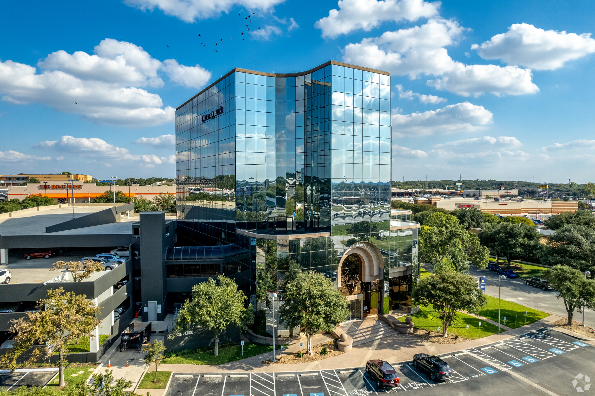 13750 San Pedro Ave, San Antonio, TX en alquiler Foto del edificio- Imagen 1 de 26