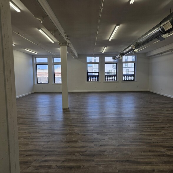 423 W Broadway, South Boston, MA en alquiler - Foto del interior - Imagen 3 de 12