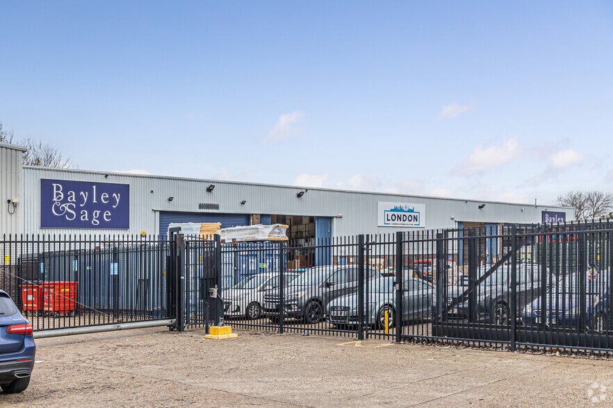 Gresham Way, London en alquiler - Foto del edificio - Imagen 3 de 4