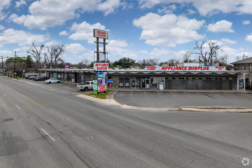 1613 Fredericksburg Rd, San Antonio, TX en alquiler - Foto del edificio - Imagen 1 de 10