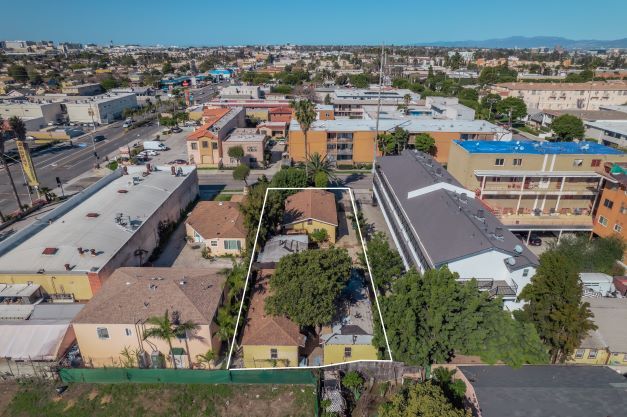 112 S Eucalyptus Ave, Inglewood, CA en venta - Foto del edificio - Imagen 1 de 16