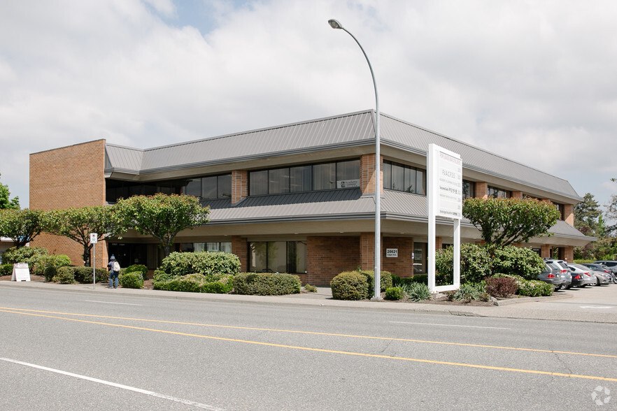 20621 Logan Ave, Langley, BC en alquiler - Foto del edificio - Imagen 1 de 8