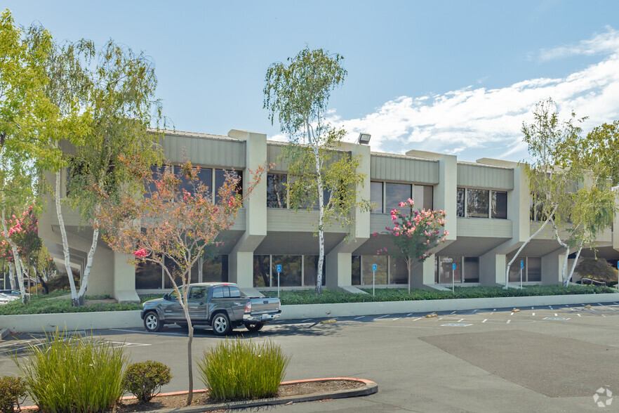 1900 Point West Way, Sacramento, CA en alquiler - Foto del edificio - Imagen 3 de 8