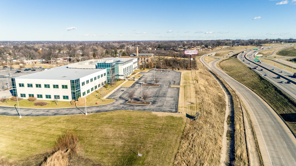 8580 Evans Ave, Berkeley, MO en alquiler - Foto del edificio - Imagen 3 de 3