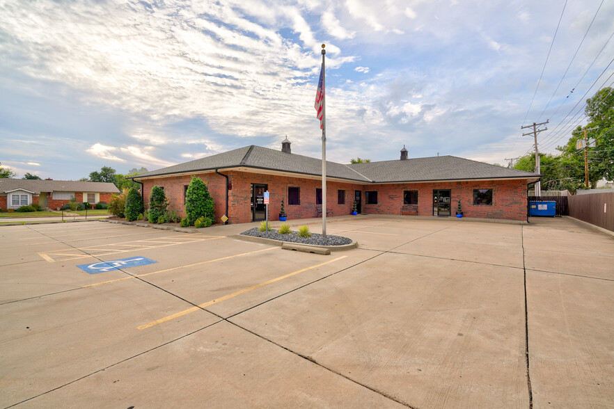 3636 NW 63rd St, Oklahoma City, OK en alquiler - Foto del edificio - Imagen 1 de 4