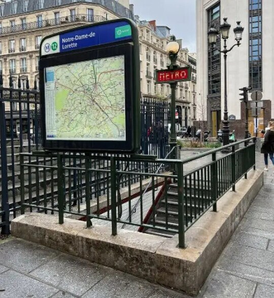 Oficina en Paris en venta - Foto del edificio - Imagen 3 de 4