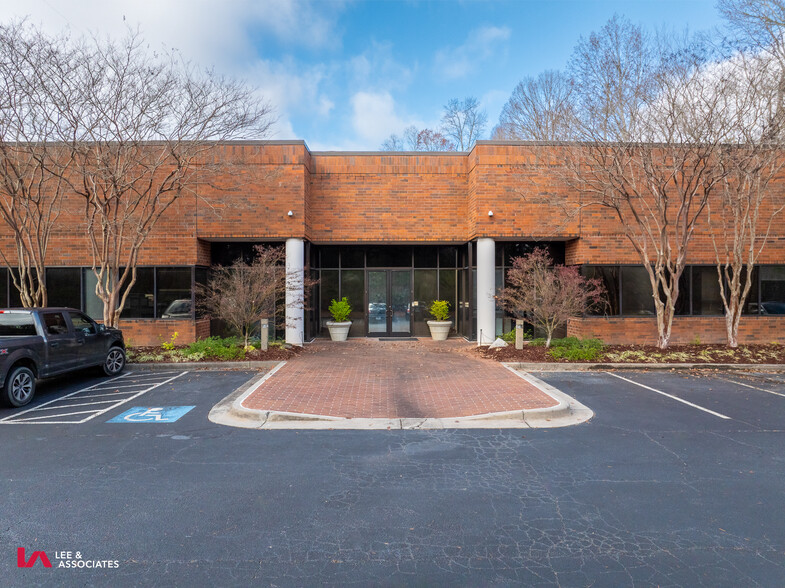 2800 Colonnades Ct, Peachtree Corners, GA en alquiler - Foto del edificio - Imagen 3 de 43