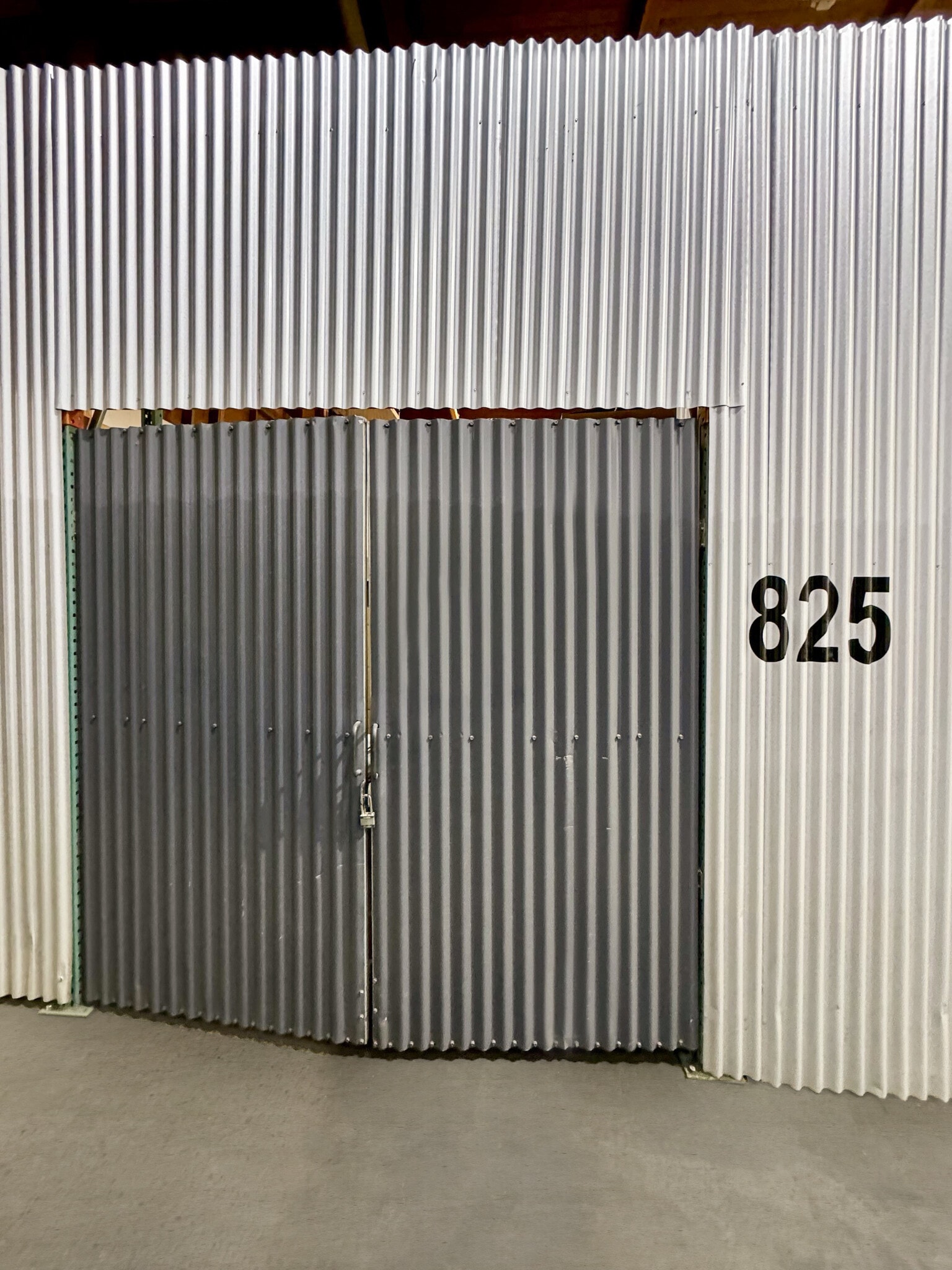 12140-12160 103A Av, Surrey, BC en alquiler Foto del interior- Imagen 1 de 1