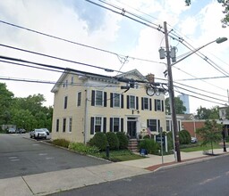 10 S Main St, Pennington, NJ en alquiler Foto del edificio- Imagen 1 de 5