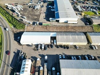 Más detalles de 7410 SE Johnson Creek Blvd, Portland, OR - Nave en alquiler