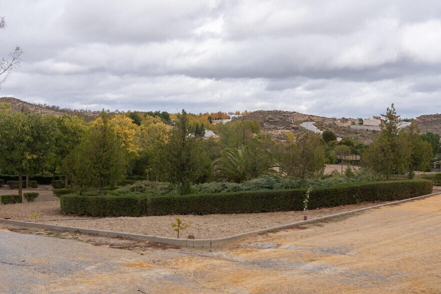 Terreno en Dílar, Granada en venta - Foto del edificio - Imagen 2 de 49