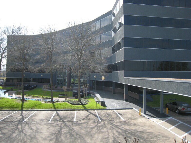 10800 Richmond Ave, Houston, TX en alquiler - Foto del edificio - Imagen 3 de 16