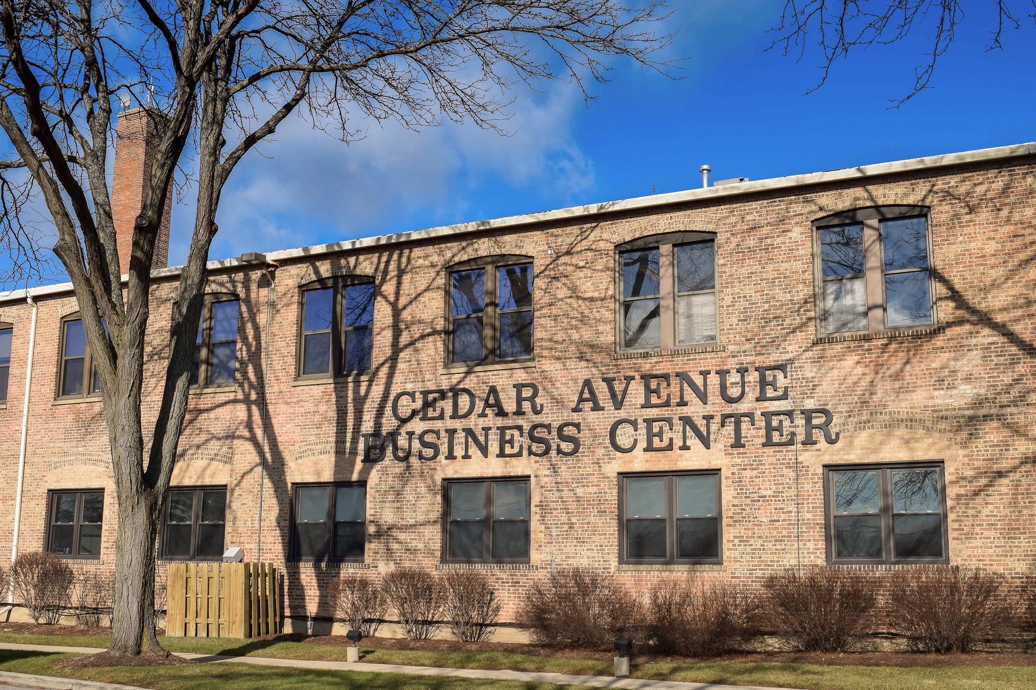 1020 Cedar Ave, St Charles, IL en alquiler Foto del edificio- Imagen 1 de 12