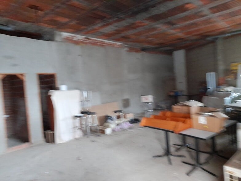 Local en Cáceres en venta - Foto del edificio - Imagen 3 de 5