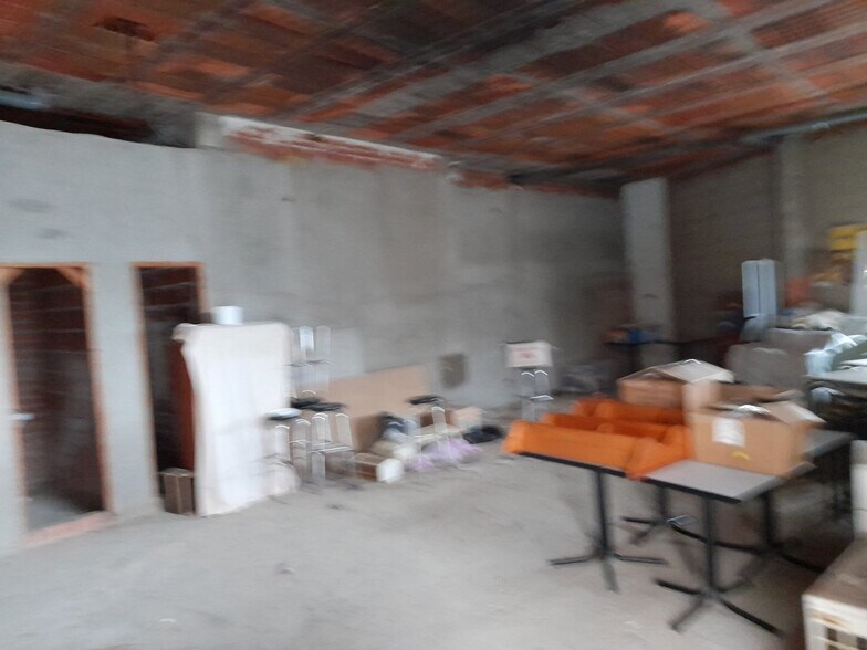 Local en Cáceres en venta - Foto del edificio - Imagen 3 de 5