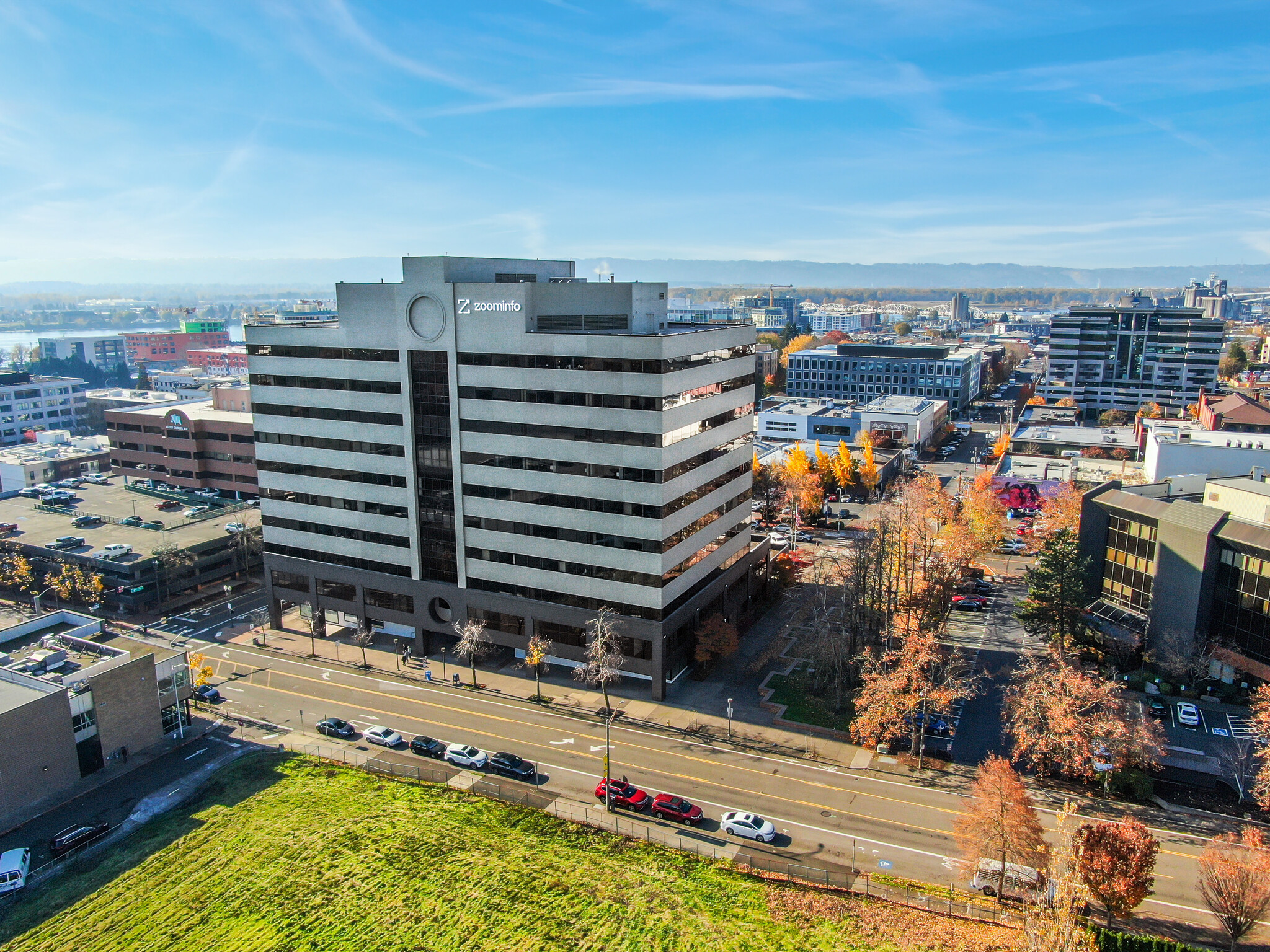 805 Broadway St, Vancouver, WA en alquiler Foto del edificio- Imagen 1 de 11