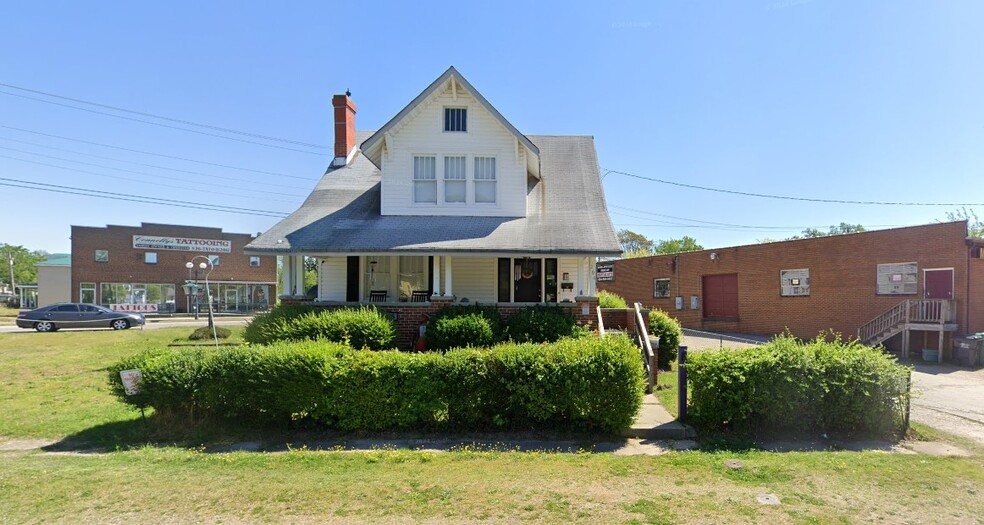 206 Chesterfield Ave, Colonial Heights, VA en venta - Foto del edificio - Imagen 2 de 3