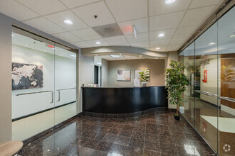 40900 Woodward Ave, Bloomfield Hills, MI en alquiler Foto del interior- Imagen 1 de 10