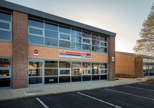 891-895 Plymouth Rd, Slough en alquiler Foto del edificio- Imagen 1 de 3