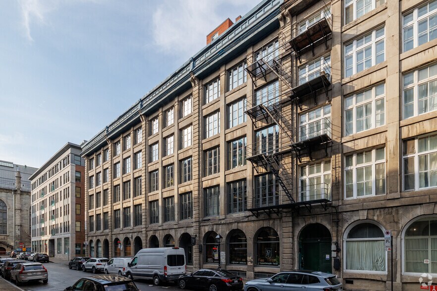 59-71 Rue De Brésoles, Montréal, QC en alquiler - Foto del edificio - Imagen 3 de 5