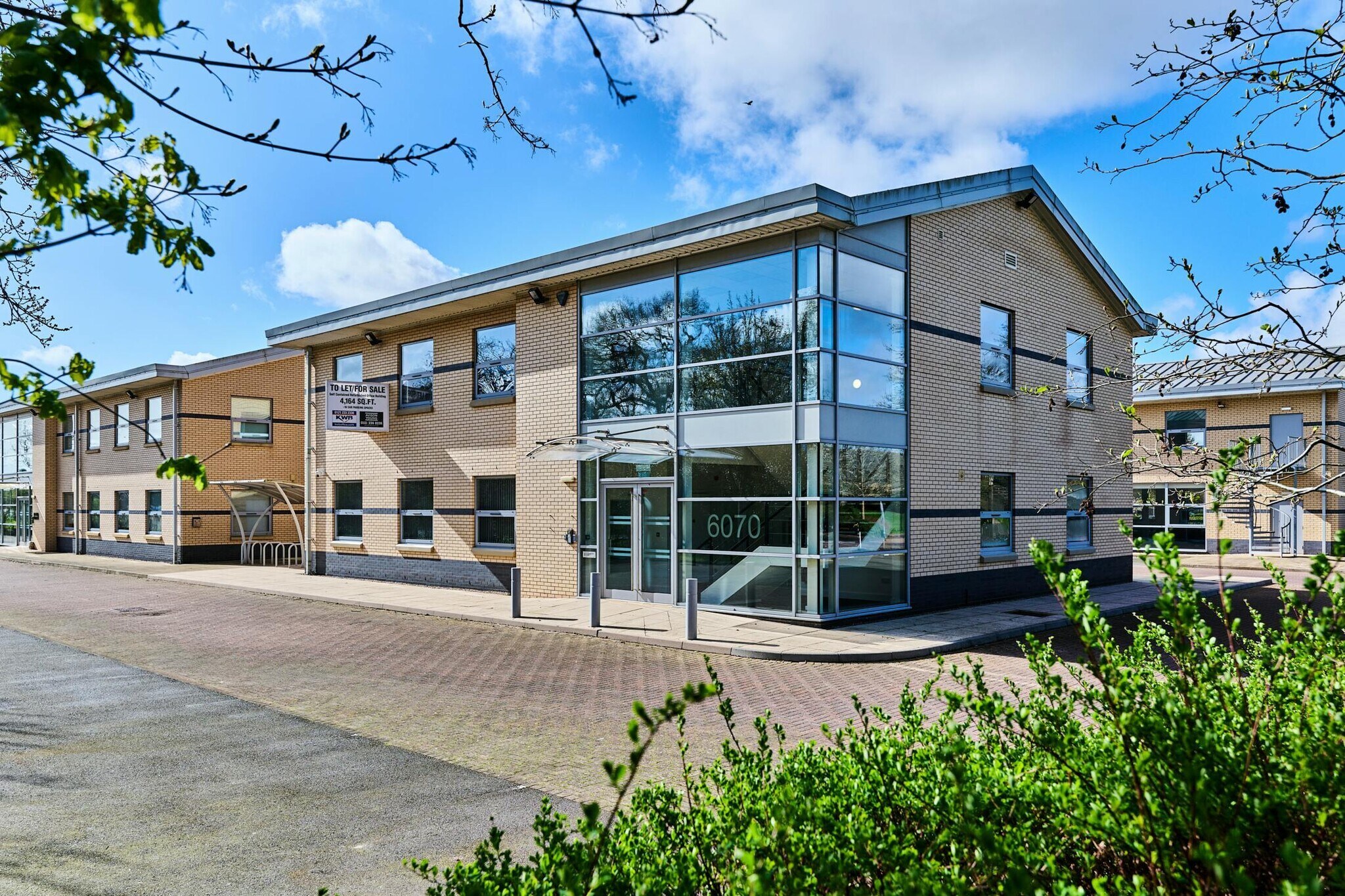 Solihull Pky, Birmingham en venta Foto del edificio- Imagen 1 de 23