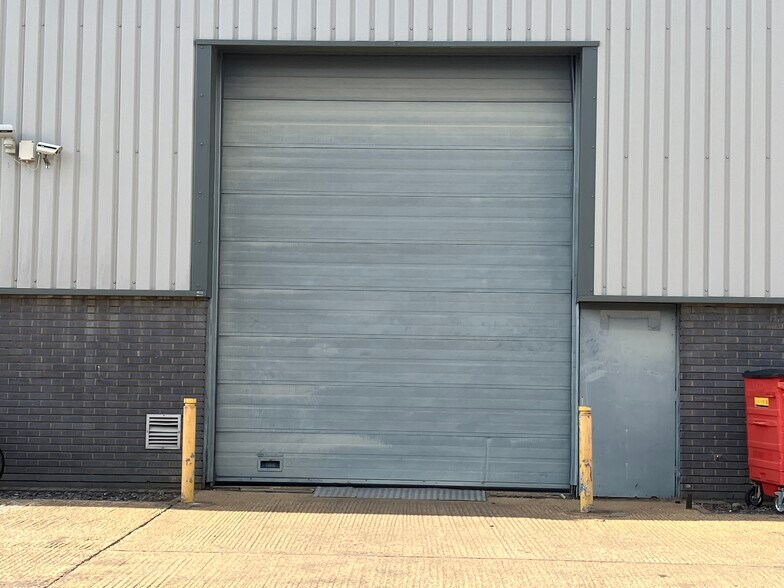 Erica Rd, Milton Keynes en alquiler - Foto del edificio - Imagen 3 de 3