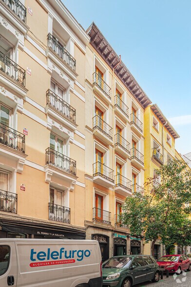 Local en Madrid, Madrid en alquiler - Foto del edificio - Imagen 2 de 5