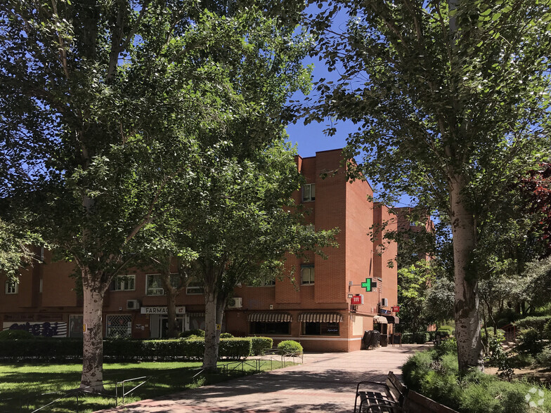 Plaza Clarín, 8, Rivas-Vaciamadrid, Madrid en alquiler - Foto del edificio - Imagen 2 de 5