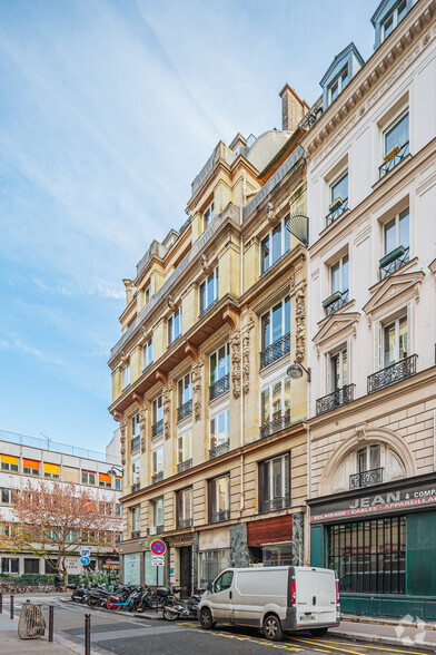 16 Rue Martel, Paris en alquiler - Foto del edificio - Imagen 2 de 3