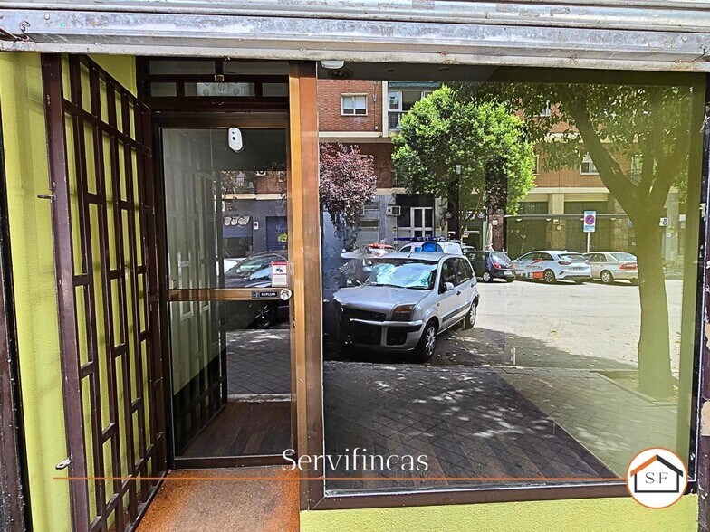 Edificio residencial en Madrid, Madrid en venta - Foto del edificio - Imagen 2 de 2